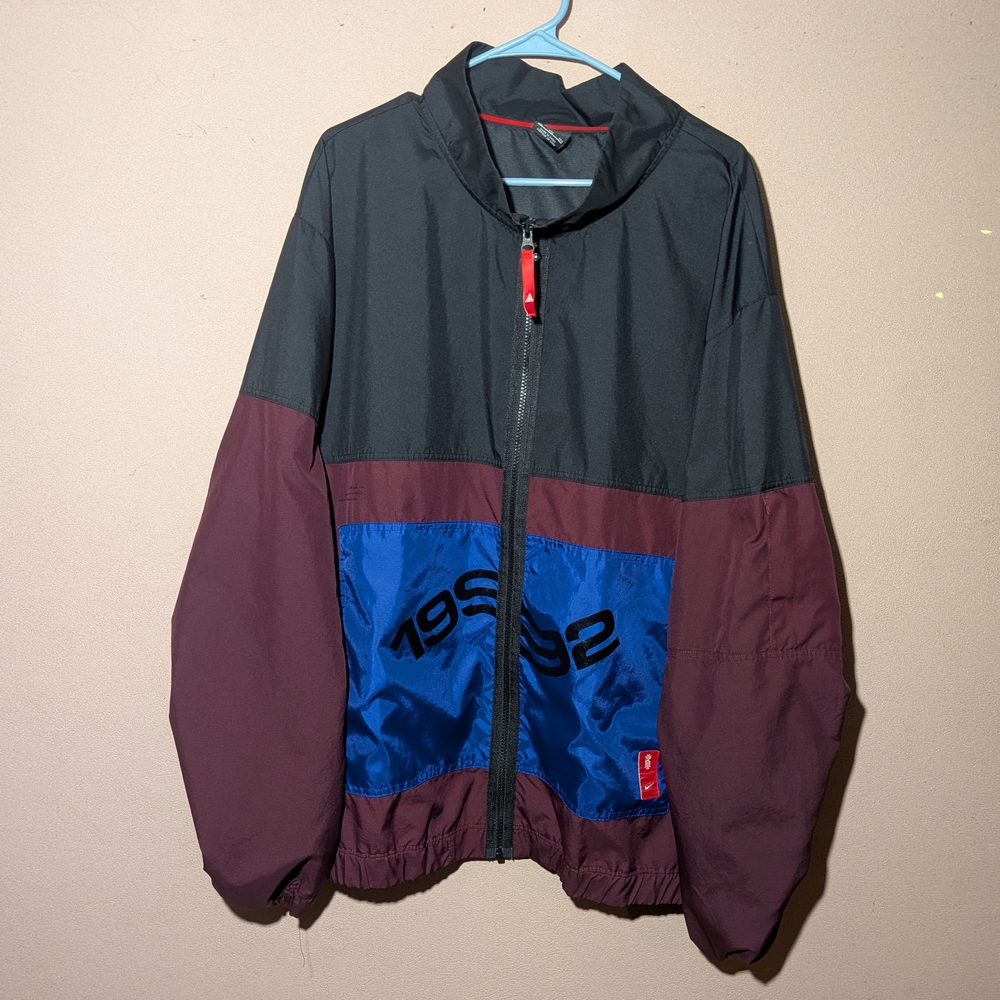 Nike Kyrie Irving Windbreaker